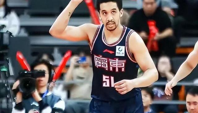 华南森为保级而战，拼尽全力！